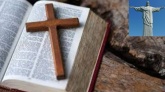 Sąd zakazał cytowania Pisma Świętego radnym