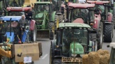 Setki traktorów blokują drogi dojazdowe do stolicy