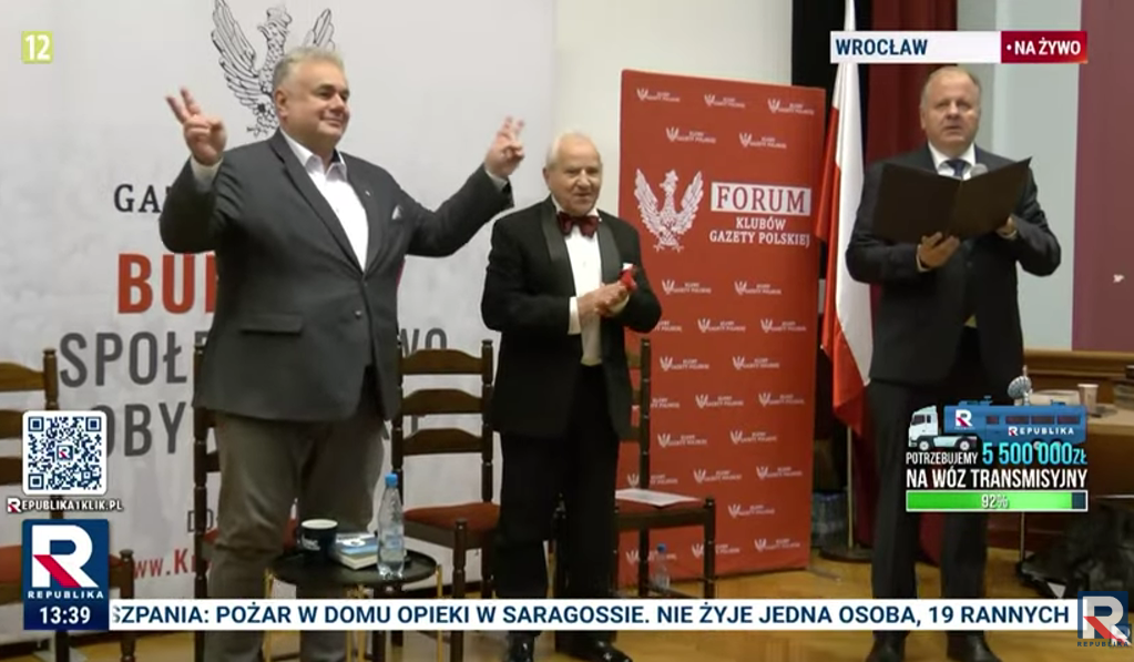 Tomasz Sakiewicz, forum klubów GP