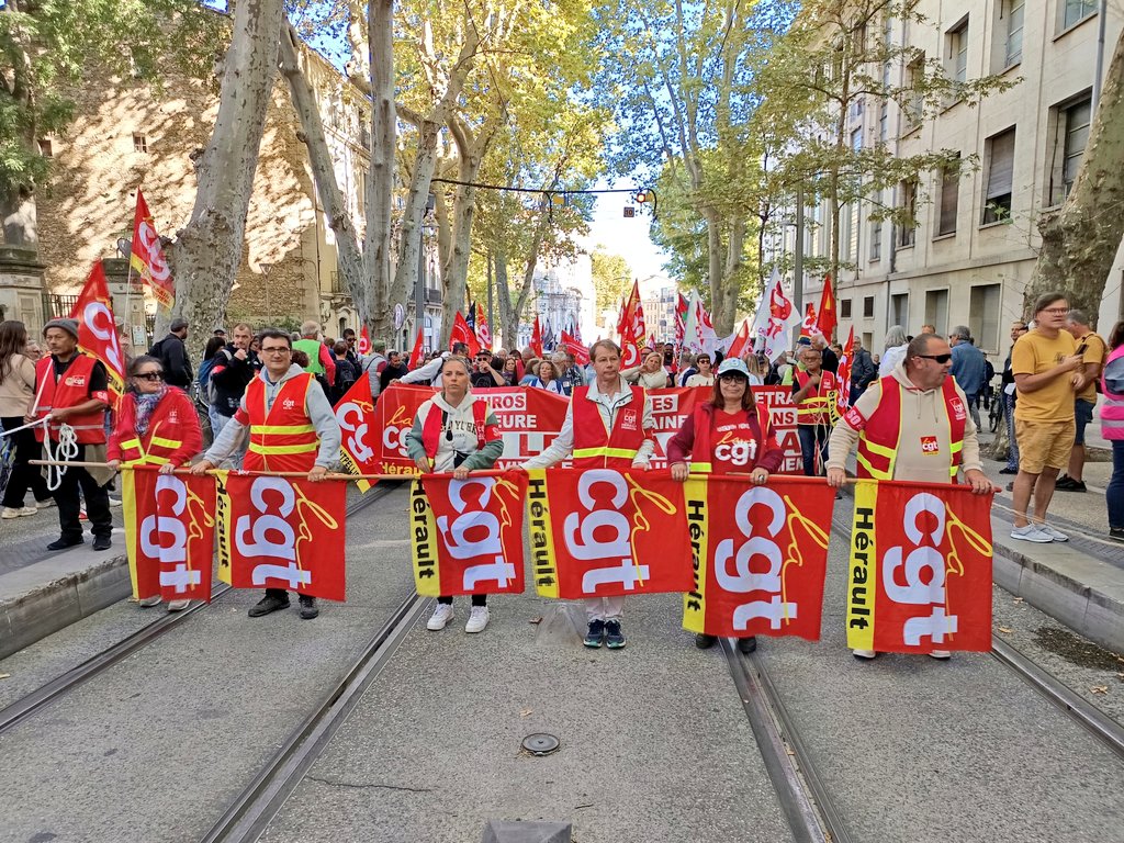 Przedstawiciele związku zawodowego CGT protestują w Montpellier