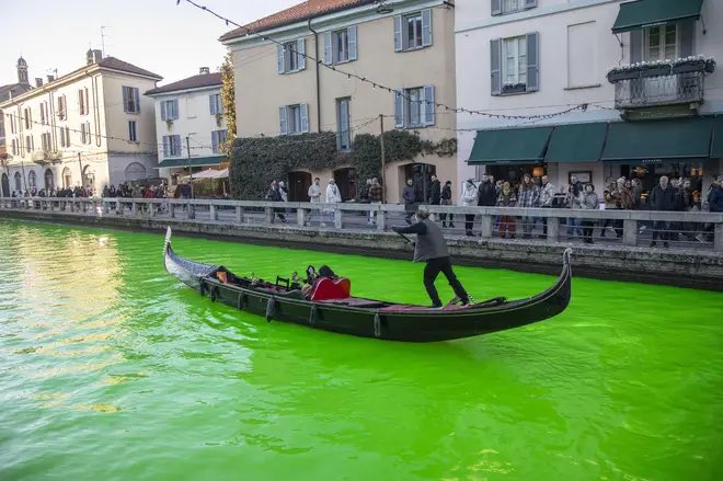 kanał wenecki zanieczyszczony z inspiracji Grety Thunberg