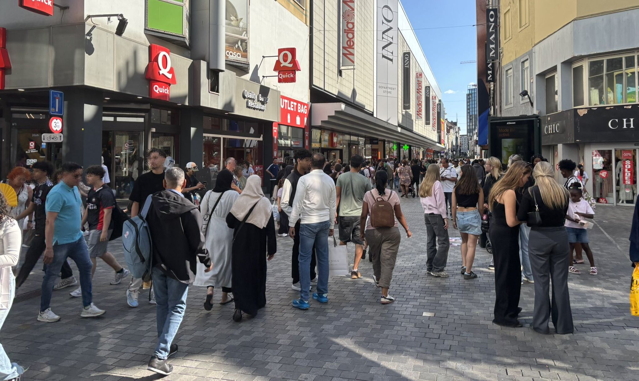 coraz mniej Belgów w Belgii