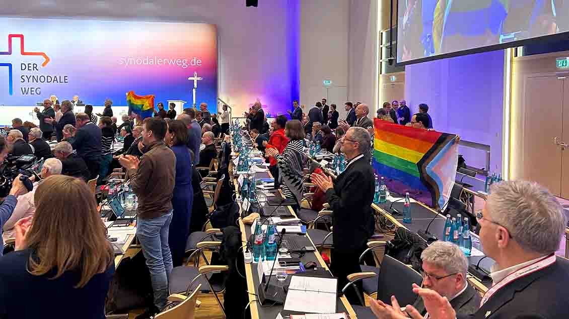 kościół niemiecki na rozdrożu