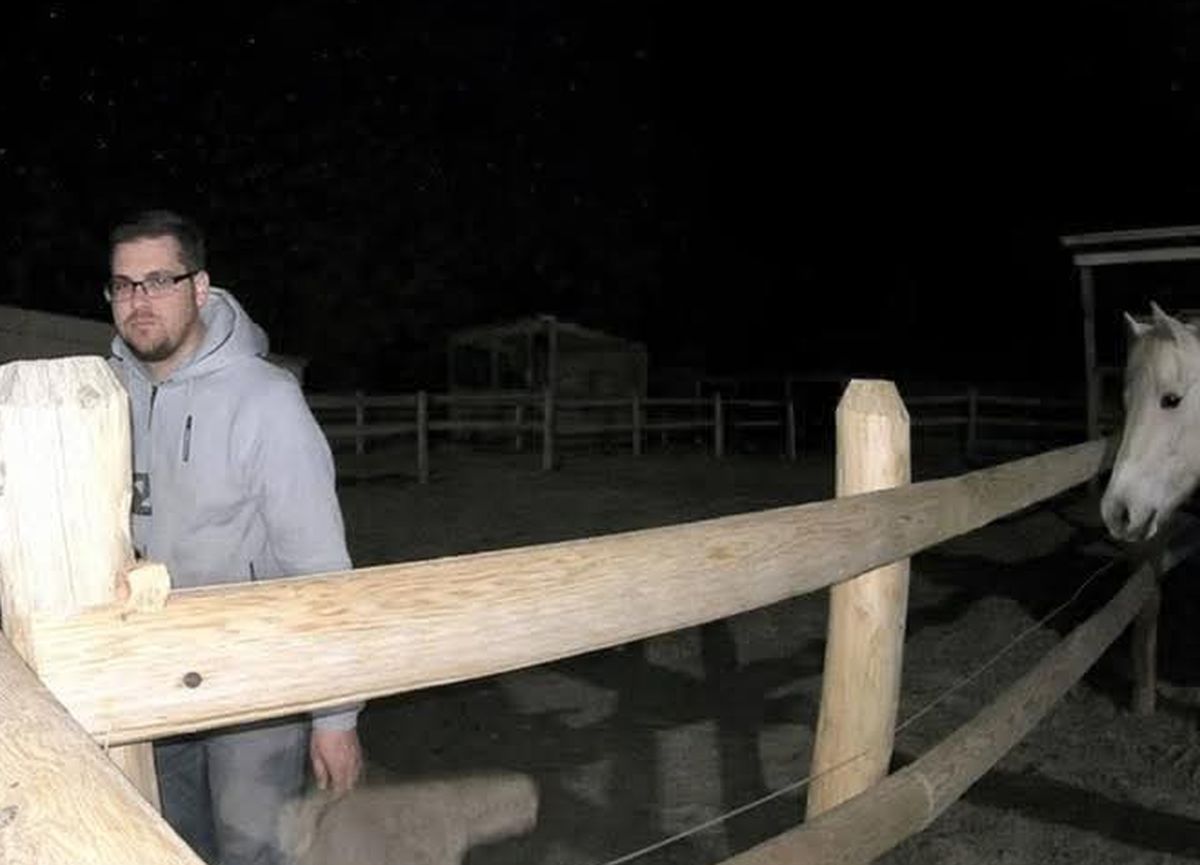 złapany na zoofilii przez właścicielkę