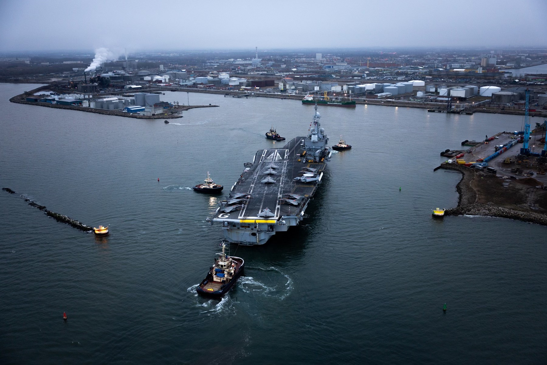 lotniskowiec Charles de Gaulle