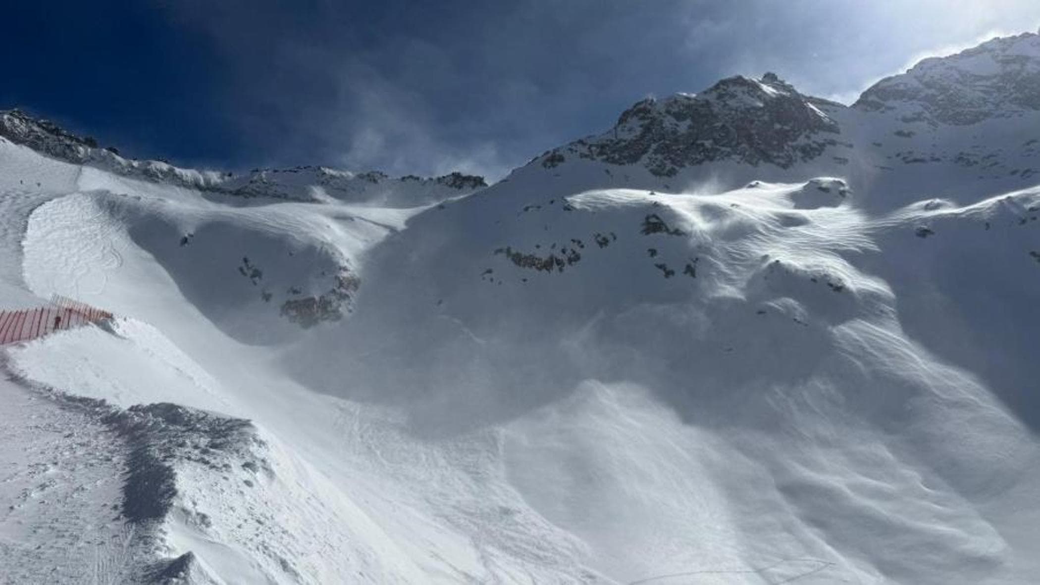 lawina we Włoszech - zdjęcie poglądowe