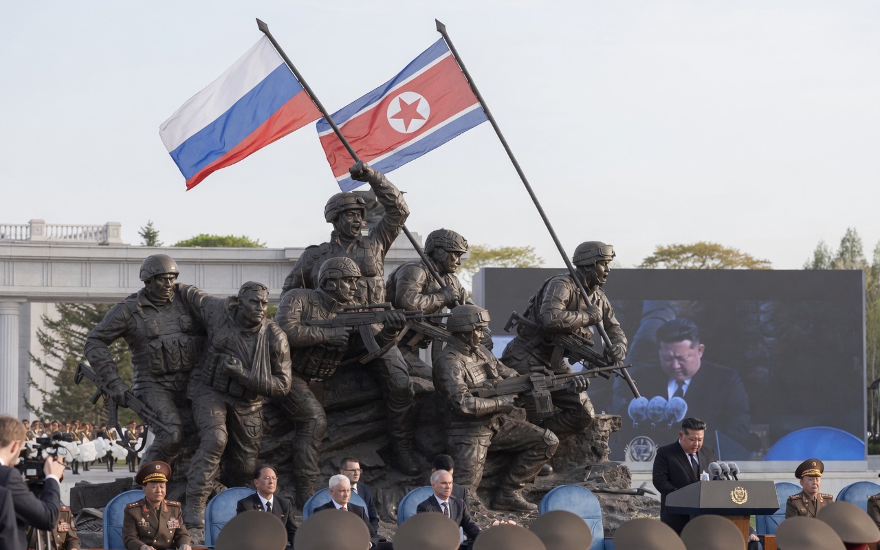 pomnik żołnierzy Korei Północnej poległych w wojnie rosyjskiej