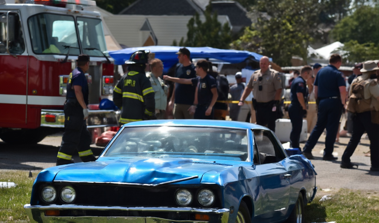 samochód wjechał w tłum