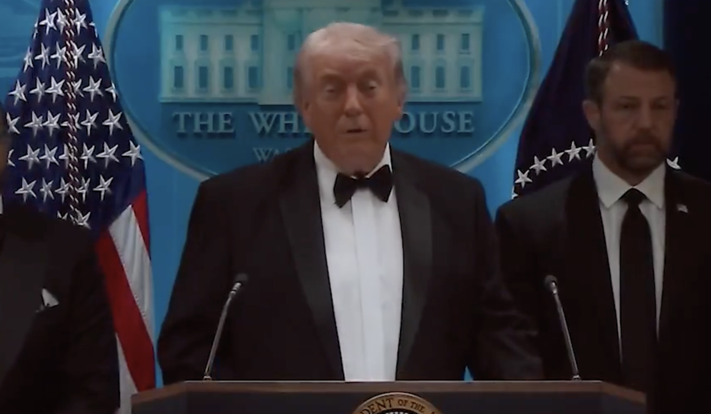 Atak podczas kolacji z Trumpem