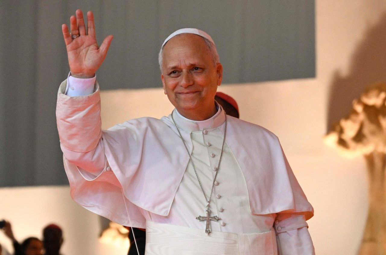 Papież Leon XIV kończy wizytę w Afryce i wraca do Rzymu