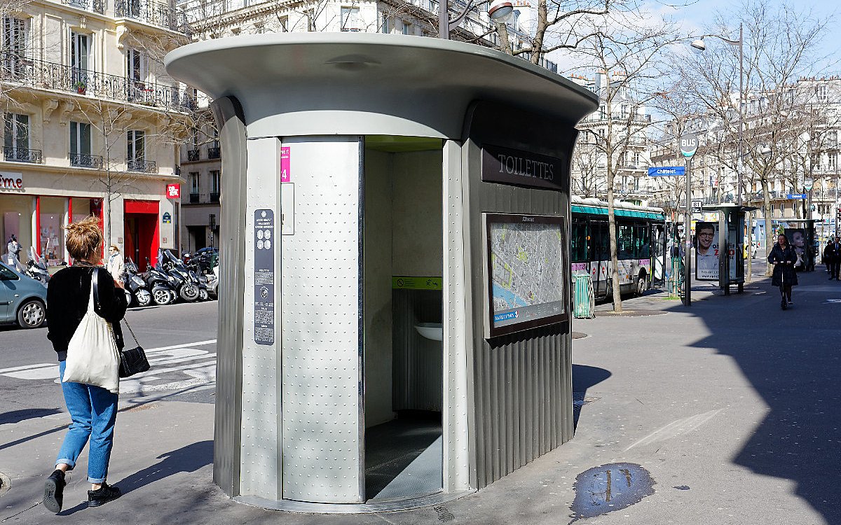 toaleta publiczna we Francji