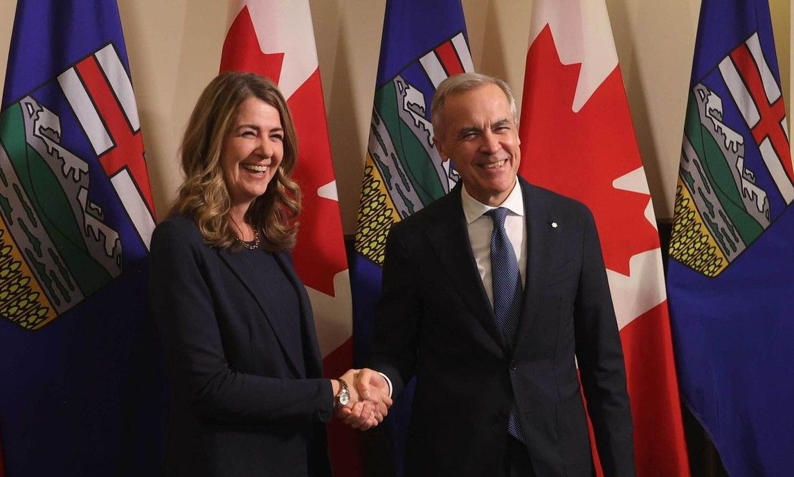 Danielle Smith i Mark Carney