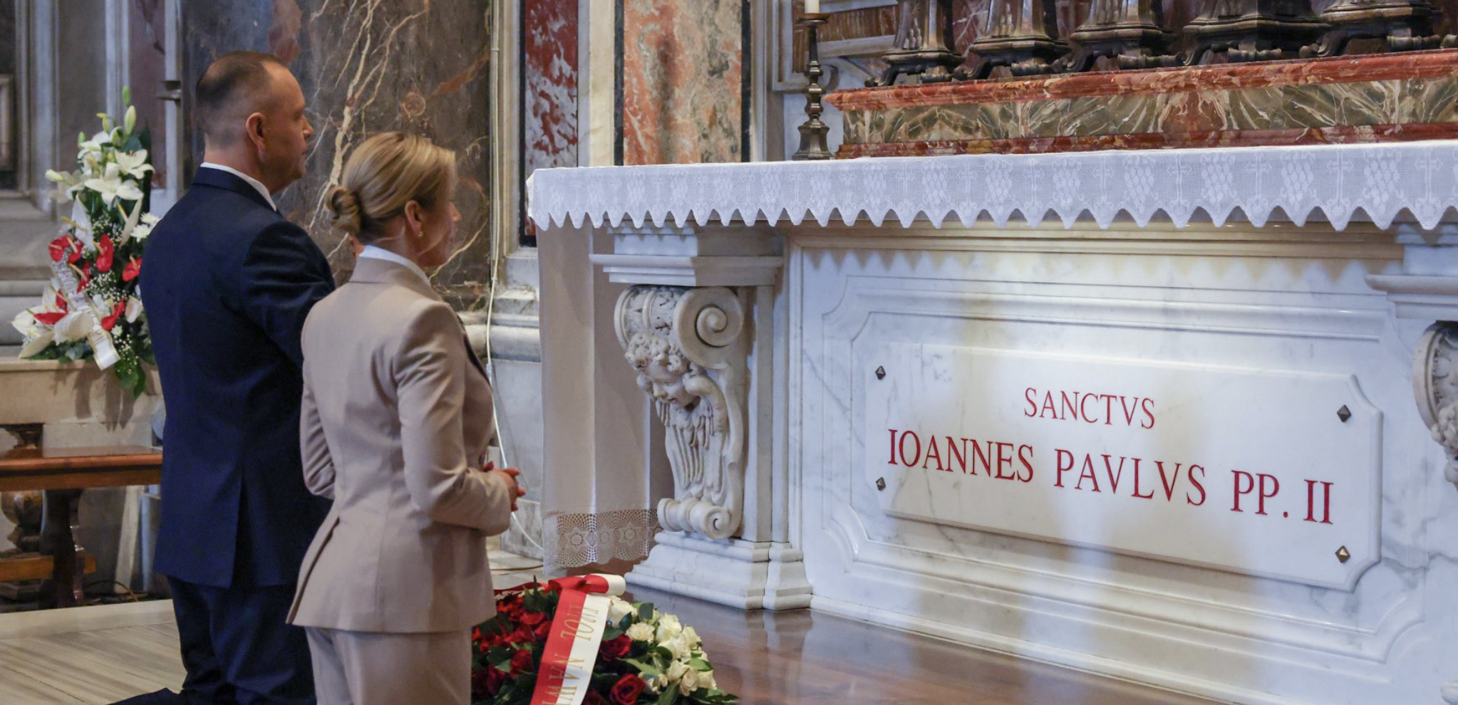 Nawrocki oddał hołd św. Janowi Pawłowi II w Watykanie