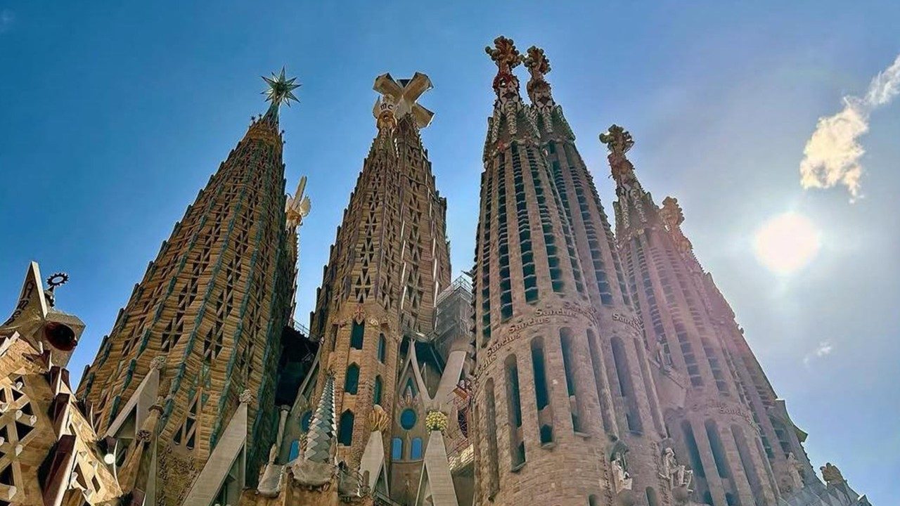 Leon XIV odwiedzi Sagradę Familię
