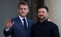Emmanuel Macron Wołodymyr Zełenski