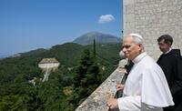 Leon XIV na Monte Cassino