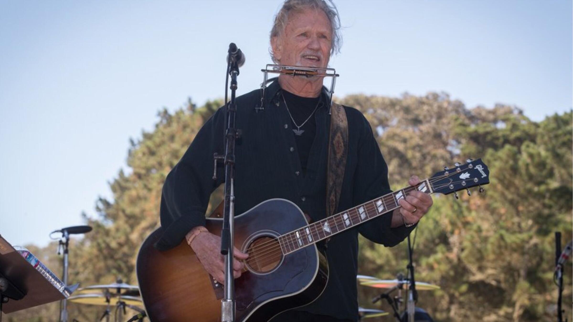 Kris Kristofferson: Legenda Muzyki Country i Uznany Aktor