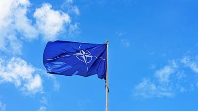 Plan NATO bez USA zawarty jest w dokumencie strategicznym UE, napisanej najwyraźniej pod dyktando Niemiec - tzw. Białej Księdze