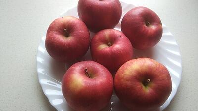 jabłka