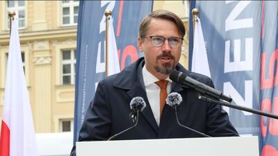 Poseł Grzegorz Płaczek: jeżeli ktoś mówi do Polaków, że Polska ograniczając emisję metanu ratuje świat to uważa ich za politycznych idiotów. Przypominam, że w 2023 roku tylko Chiny wydobyły rekordowe 4,66 mld ton węgla, emitując przy okazji niespotykaną ilość metanu