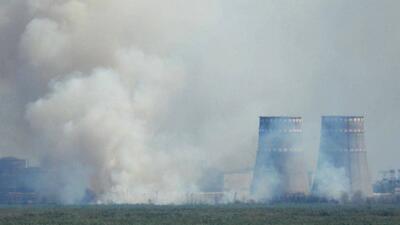 Dym nad elektrownią w Zaporożu