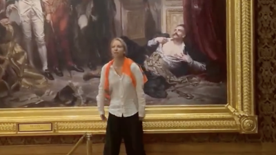 Skandaliczne obnażenie w Muzeum Narodowym Skandaliczne obnażenie w Muzeum Narodowym
