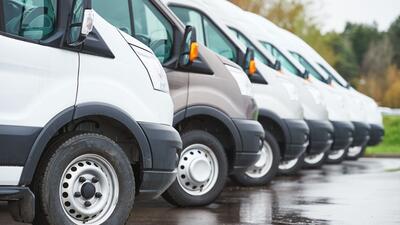 Na koniec sierpnia 2025 r. zadłużenie firm TSL (transport, spedycja, logistyka) sięgnęło 1,64 mld zł, co oznacza wzrost o 209 mln zł w porównaniu z rokiem ubiegłym