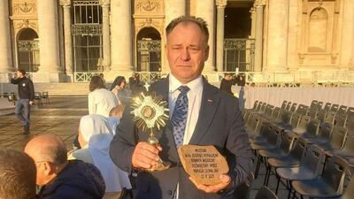 Papież pobłogosławił kamień pod muzeum bł. ks. Jerzego w Okopach