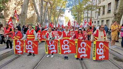 Przedstawiciele związku zawodowego CGT protestują w Montpellier