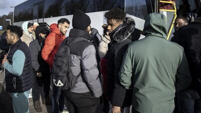 grupa imigrantów przybyłych do Holandii