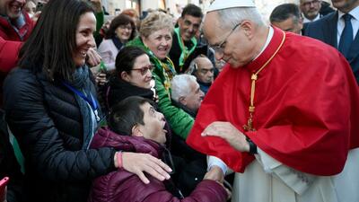 Papież Leon XIV w rzymskich parafiach przed Wielkanocą