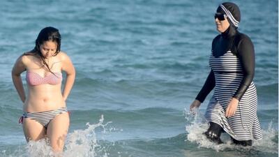 koniec z burkini w miejscach publicznych