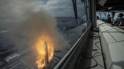 tomahawk wystrzeliwany z jednostki holenderskiej