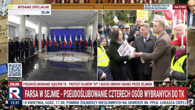 Skandal w Sejmie. Trwa pseudoślubowanie do TK, przed budynkiem protestują Polacy
