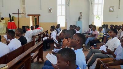 Wzrost powołań kapłańskich w Afryce i Azji