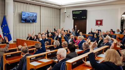 głosowanie w Senacie nad zarządzeniem referendum przez Prezydenta RP