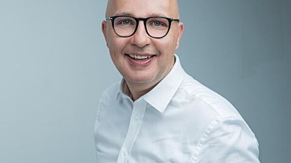 Jak podaje portal wp.pl, Szymon Gawryszczak, wiceprezes państwowego Totalizatora Sportowego, jest zaufanym człowiekiem Wiceministra Aktywów Państwowych Roberta Kropiwnickiego