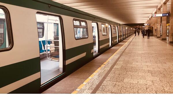 metro, ciężarna