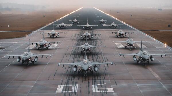 F-16