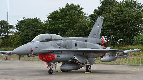 f-16, lotnictwo, myśliwiec