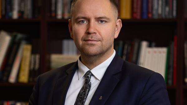 Obrzydliwe fejki silnych razem na dr Karola Nawrockiego