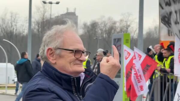 Zwolennik Trzaskowskiego pokazał, jak jego kandydat będzie „jednoczyć” Polaków