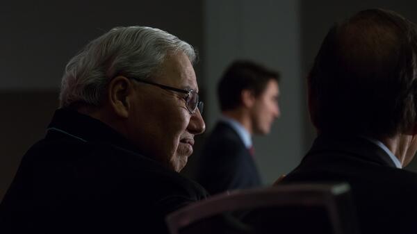 czarne chmury nad Trudeau
