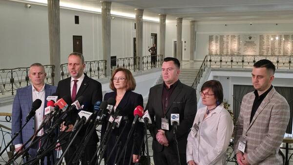 Posłowie PiS