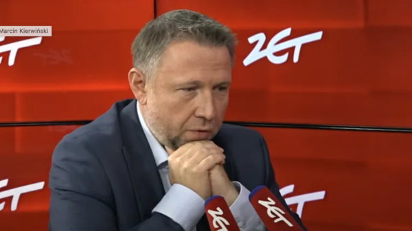 Kierwiński pod ostrzałem: polityczne komentarze zamiast pomocy dla powodzian