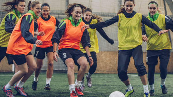 Myślę, że piłka nożna to najbardziej kobiecy sport - uważa selekcjonerka reprezentacji Polski Nina Patalon