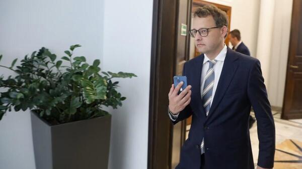 Przypominamy: „Polowanie” na Romanowskiego - Do sądu trafiły „opinie” pozbawione... dat i podpisów