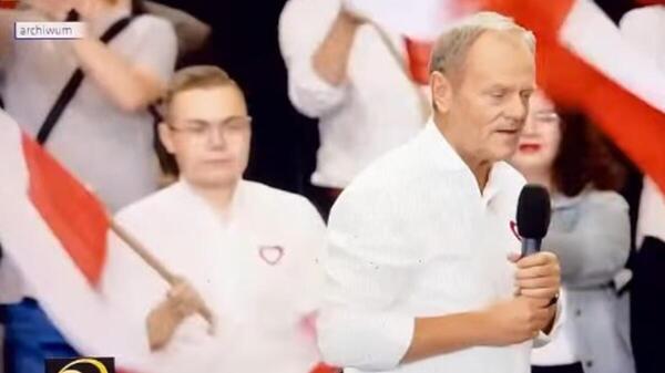 Tusk w obronie TVN i Polsatu – powrót do "Resortowych dzieci" i pytania o kapitał stacji