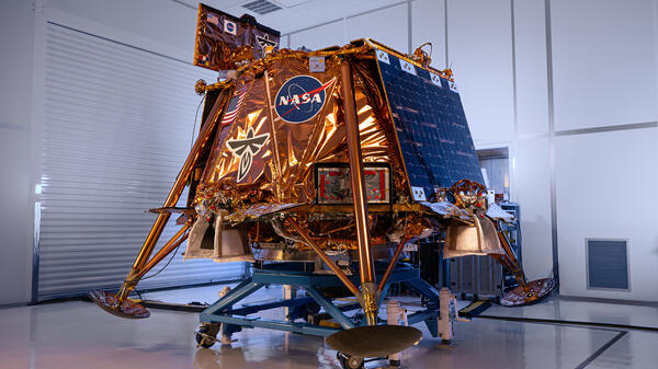 Blue Ghost lander