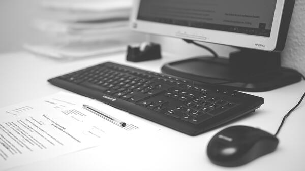 E-doręczenia miały usprawnić pracę urzędów, ale ją paraliżują